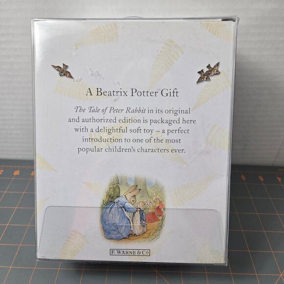 Sealed Peter Rabbit Gift Set Book Toy Stuffed Animal Plush Beatrix Potter 2006 - Picture 5 of 8